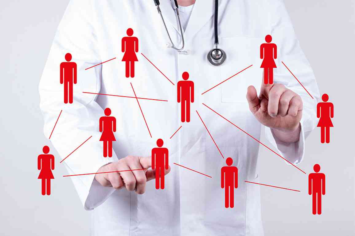 Arzt mit virtuellen Patienten als Netzwerk